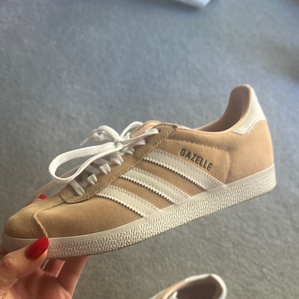 Adidas Tan and White Sneakers Classic Suede Design